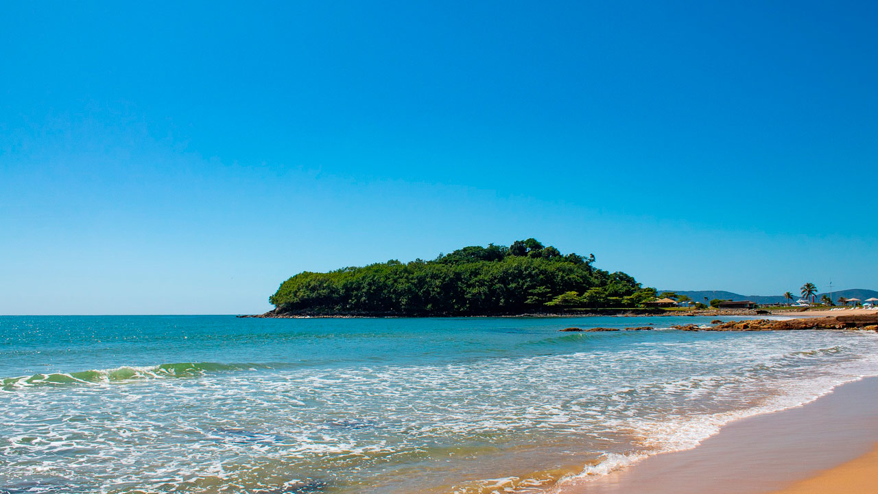 Tesouros Litorâneos: Descubra a Beleza e Encanto das Praias de Itapema, SC